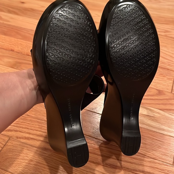 Tommy Hilfiger Black Slide-On Alessa Wedge, Size 8 NEW (no box) - Picture 5 of 7